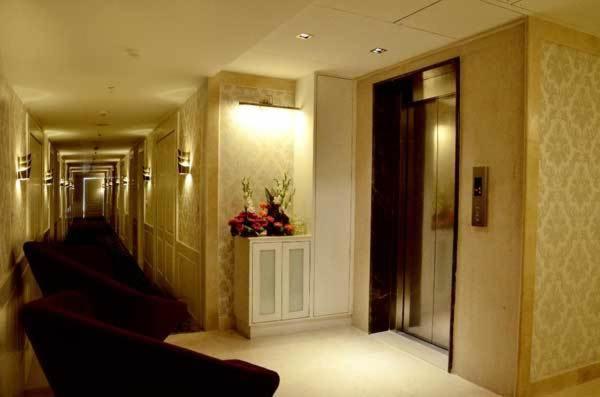 Mango Hotel Jaipur Exteriör bild